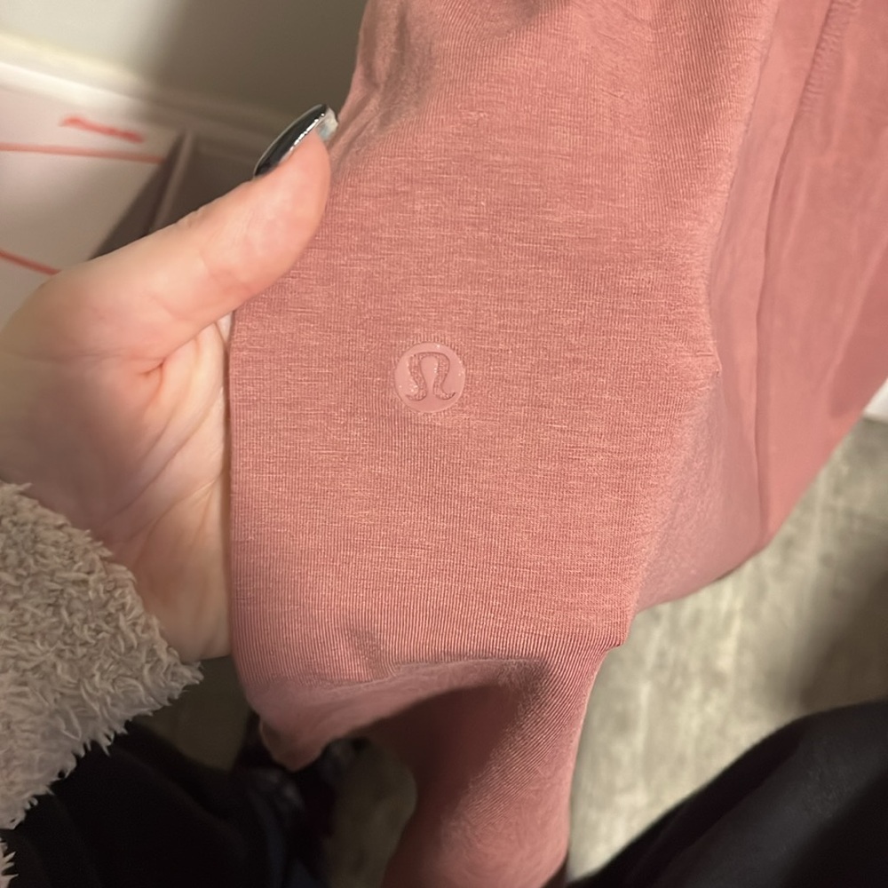 Sleeveless Mauve lululemon dress - Picture 6 of 6